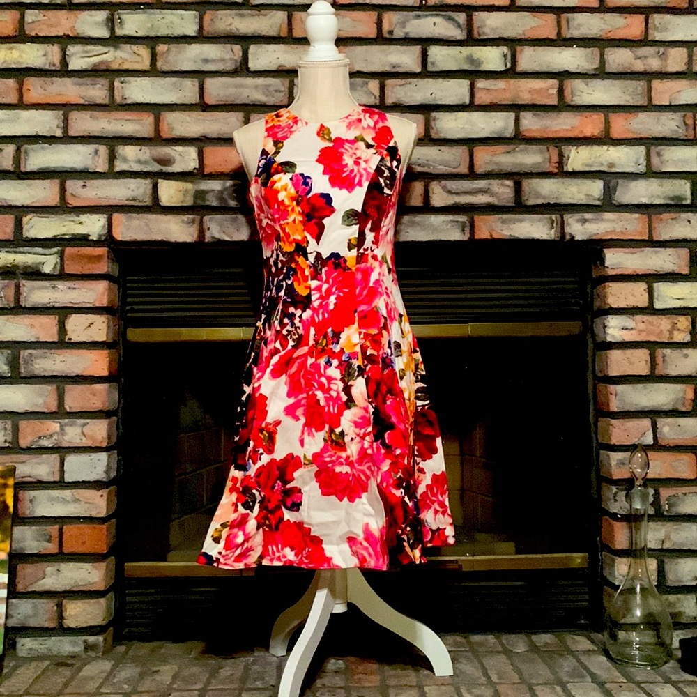 Fun dress for day or night outing